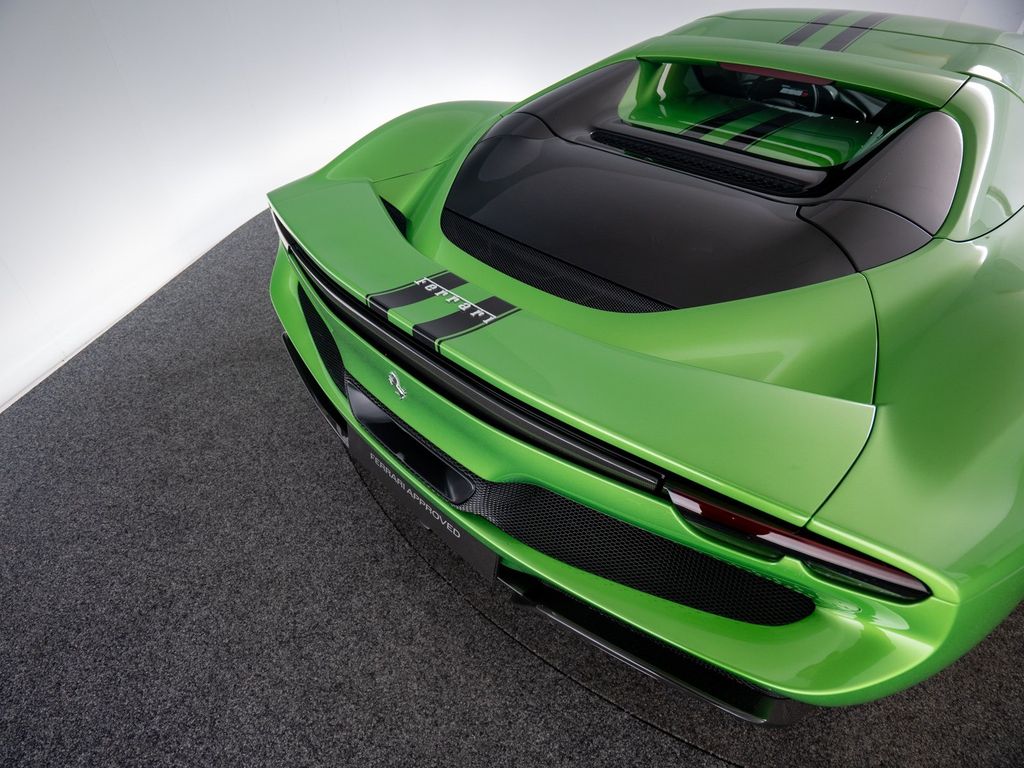 Ferrari 296 GTS 2023