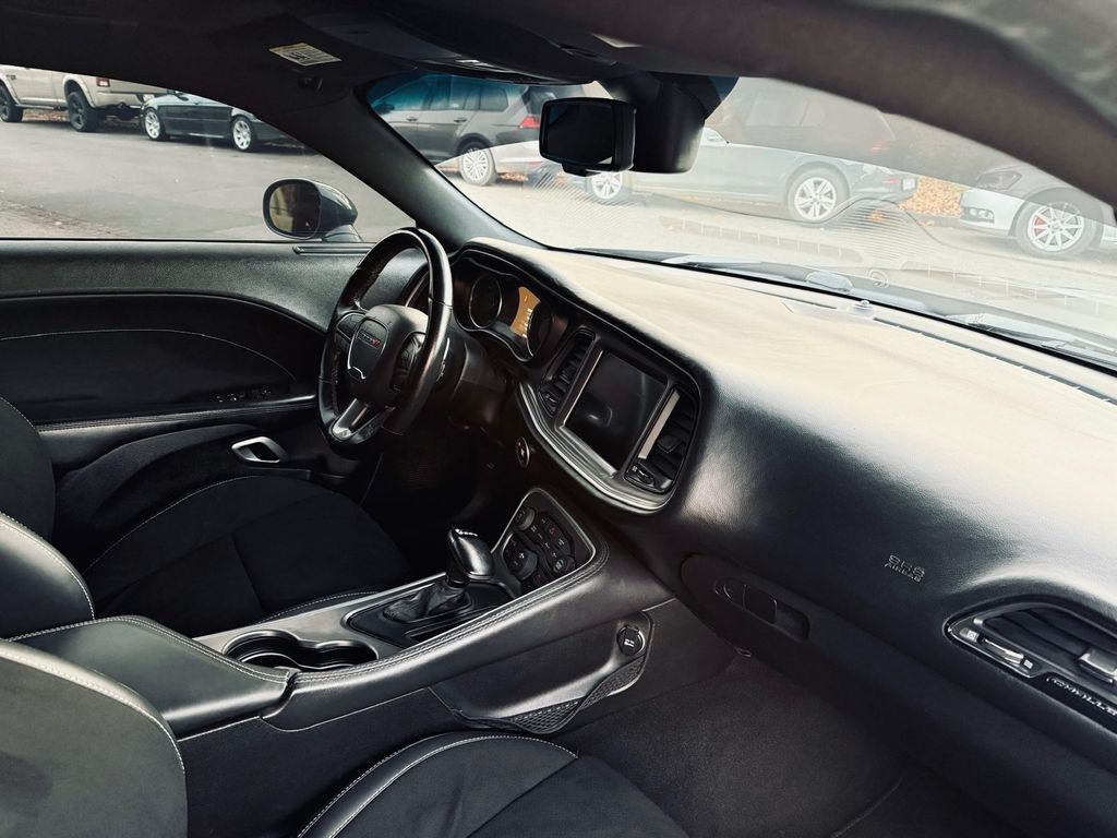 Dodge Challenger 2019