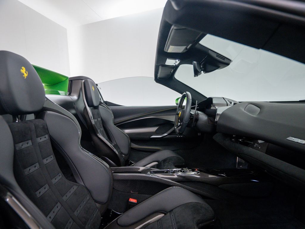 Ferrari 296 GTS 2023