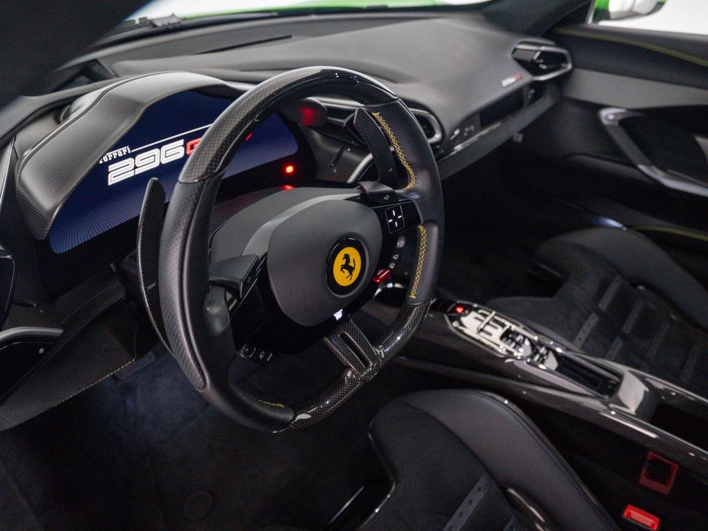 Ferrari 296 GTS 2023