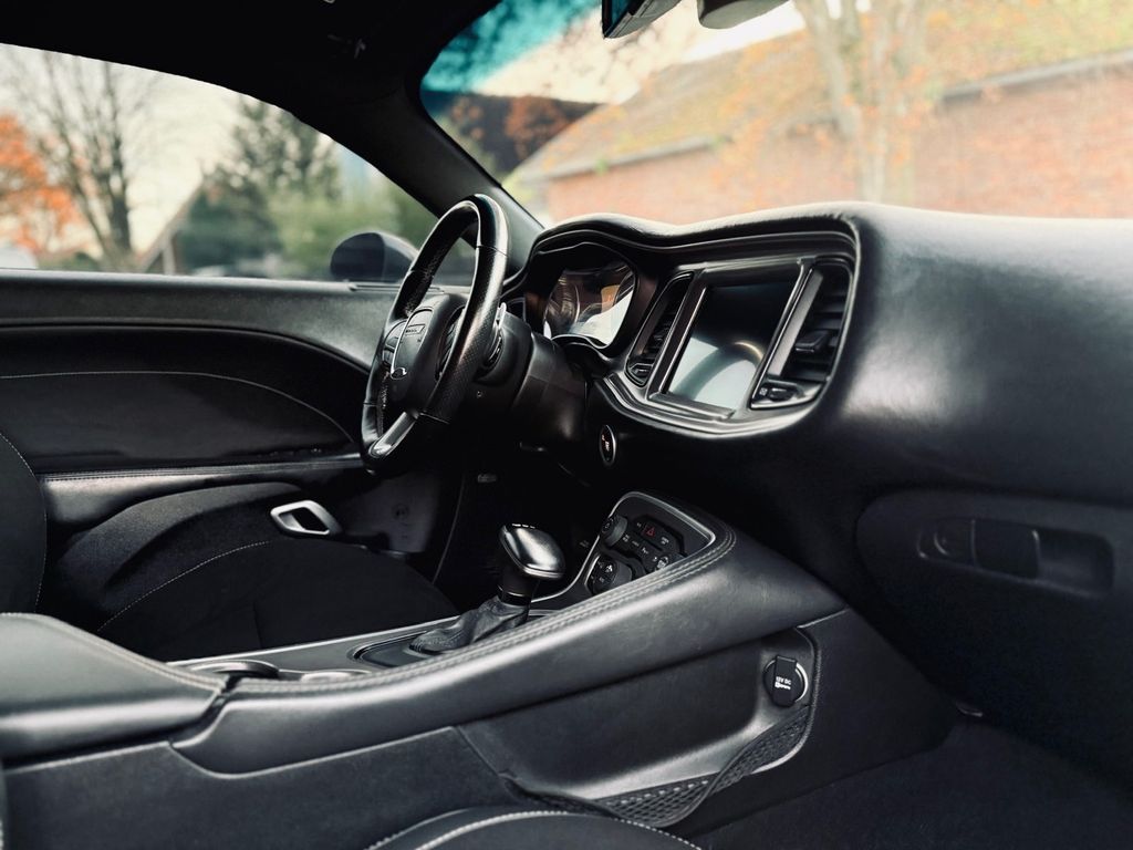 Dodge Challenger 2019