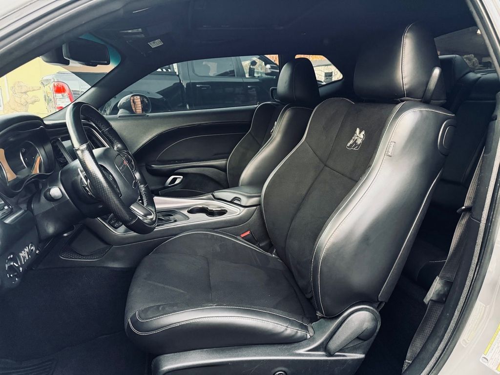 Dodge Challenger 2019