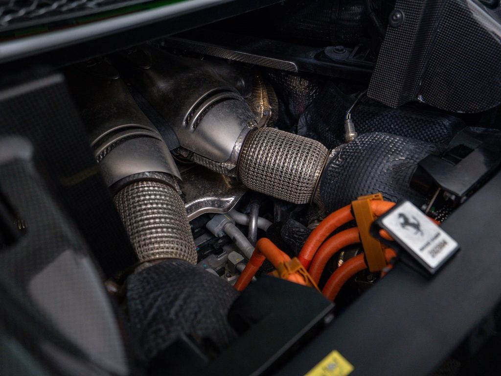 Ferrari 296 GTS 2023