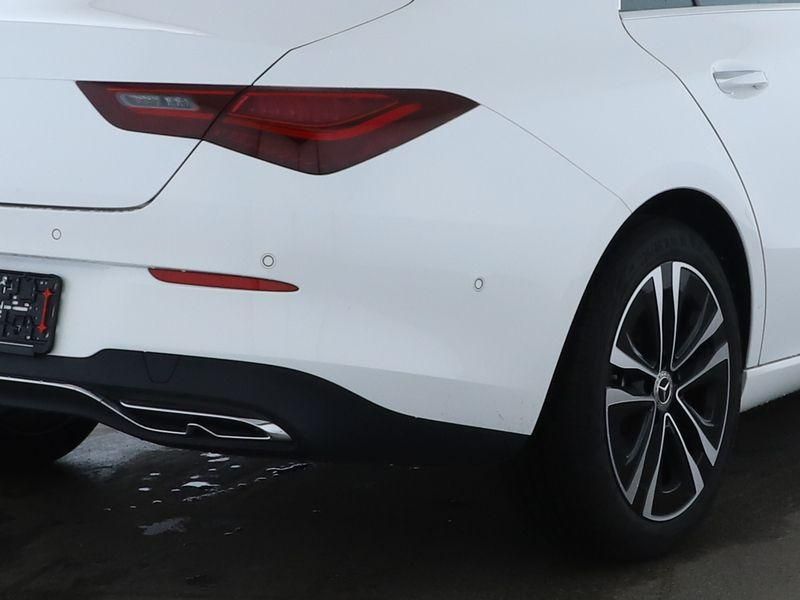 Mercedes-Benz CLA 180 2025