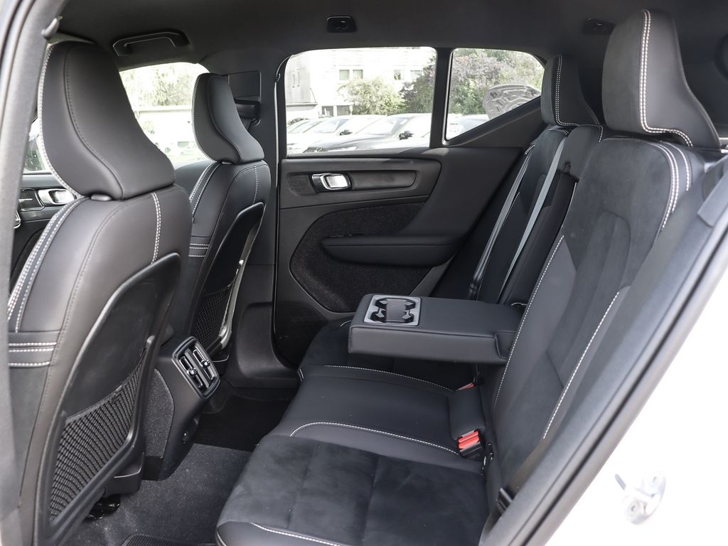 Volvo XC40 2023
