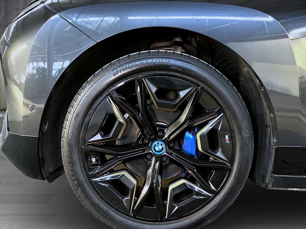 BMW iX 2023