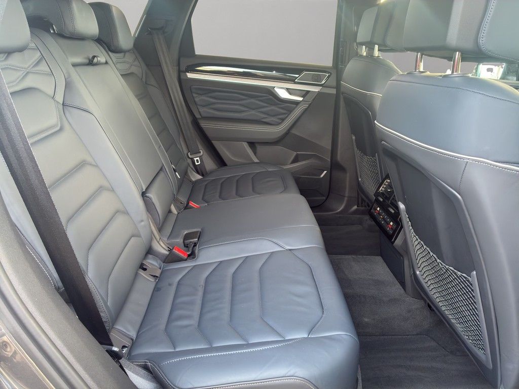 Volkswagen Touareg 2025