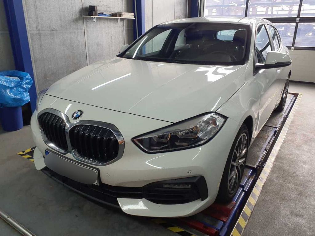 BMW 116 2022
