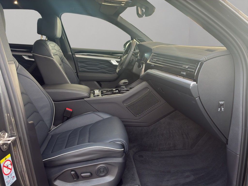 Volkswagen Touareg 2025