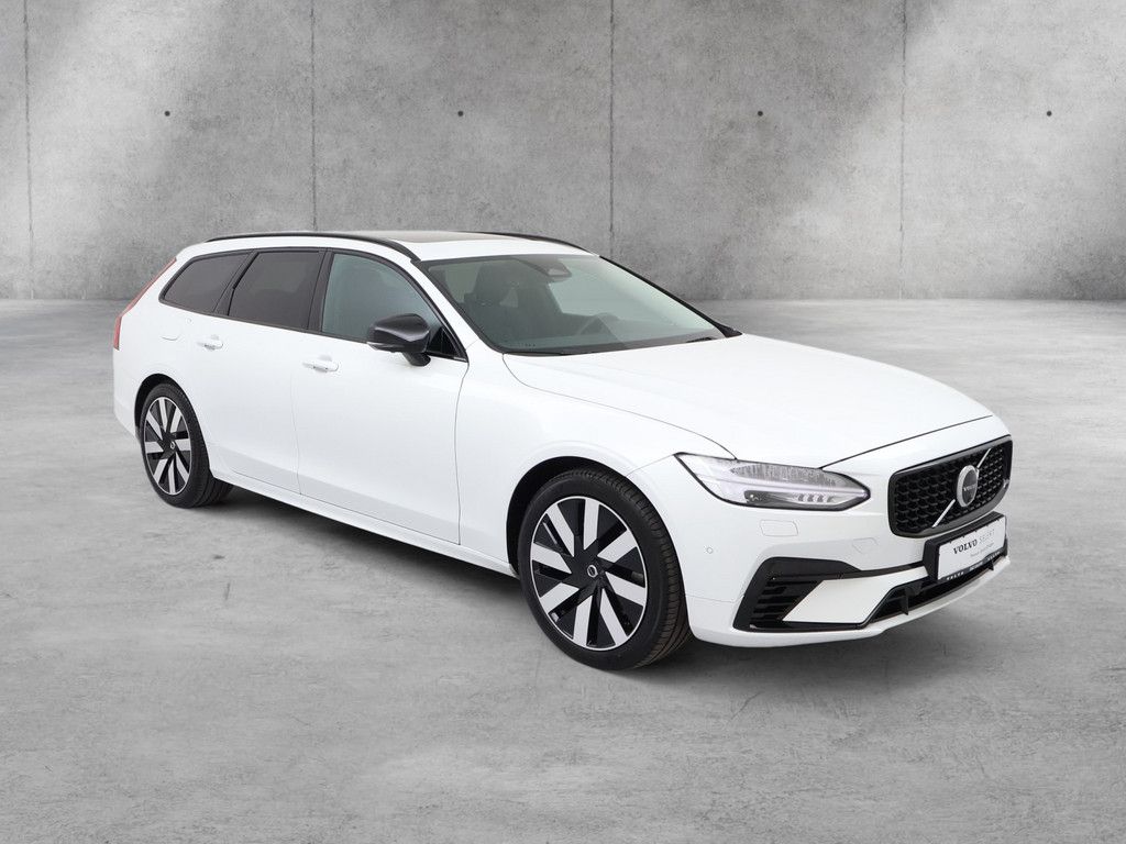 Volvo V90 2025