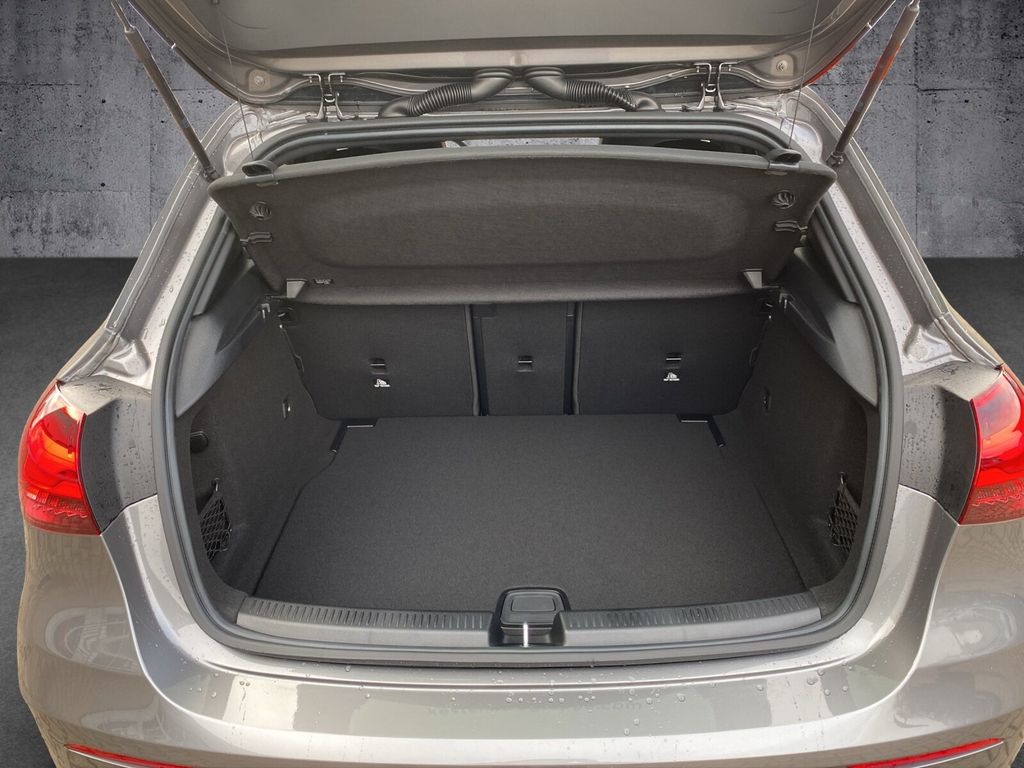 Mercedes-Benz A 200 2025