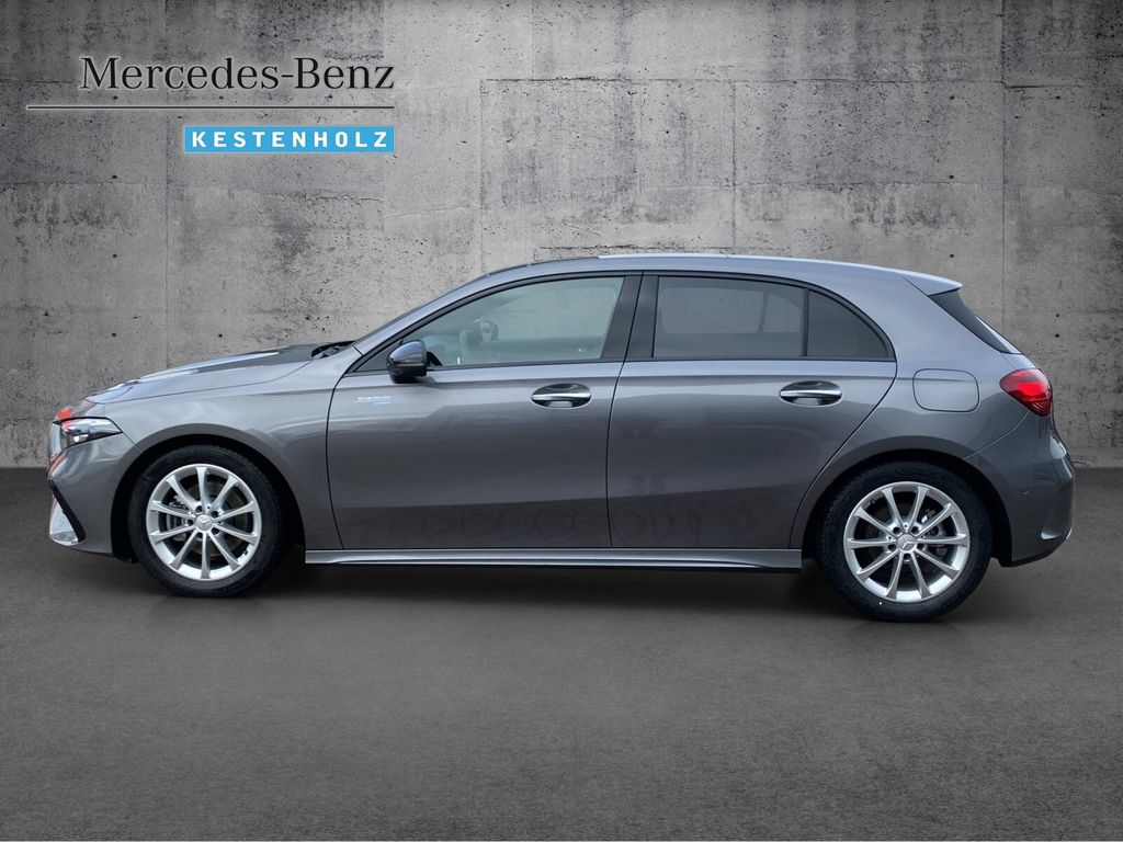 Mercedes-Benz A 200 2025