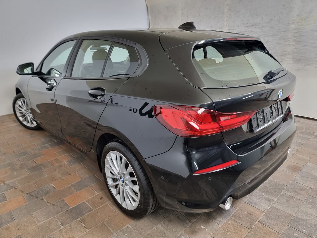 BMW 118 2021