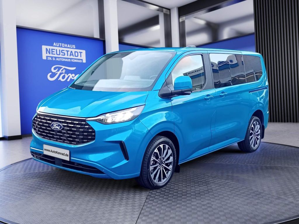 Ford Tourneo Custom 2025