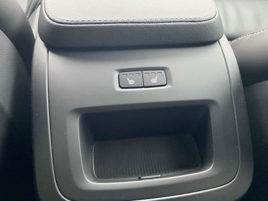 Volvo V90 Cross Country 2024