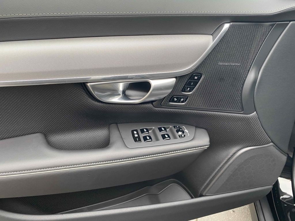 Volvo V90 Cross Country 2024