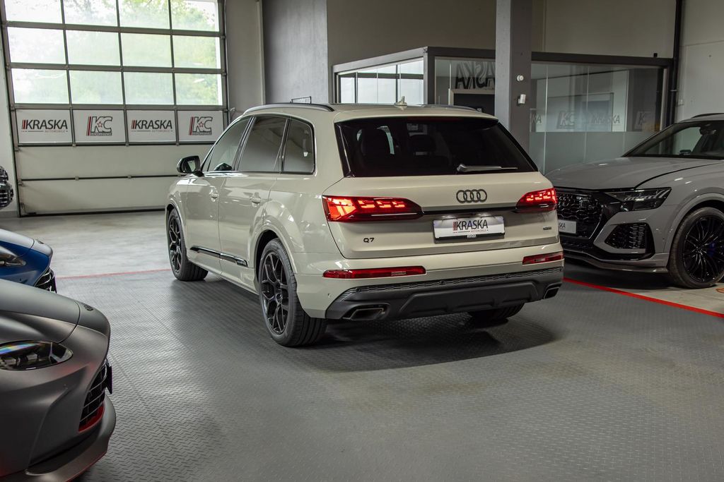 Audi Q7 2025
