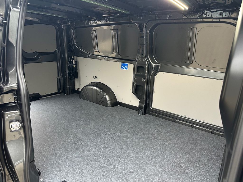 Volkswagen T7 Transporter