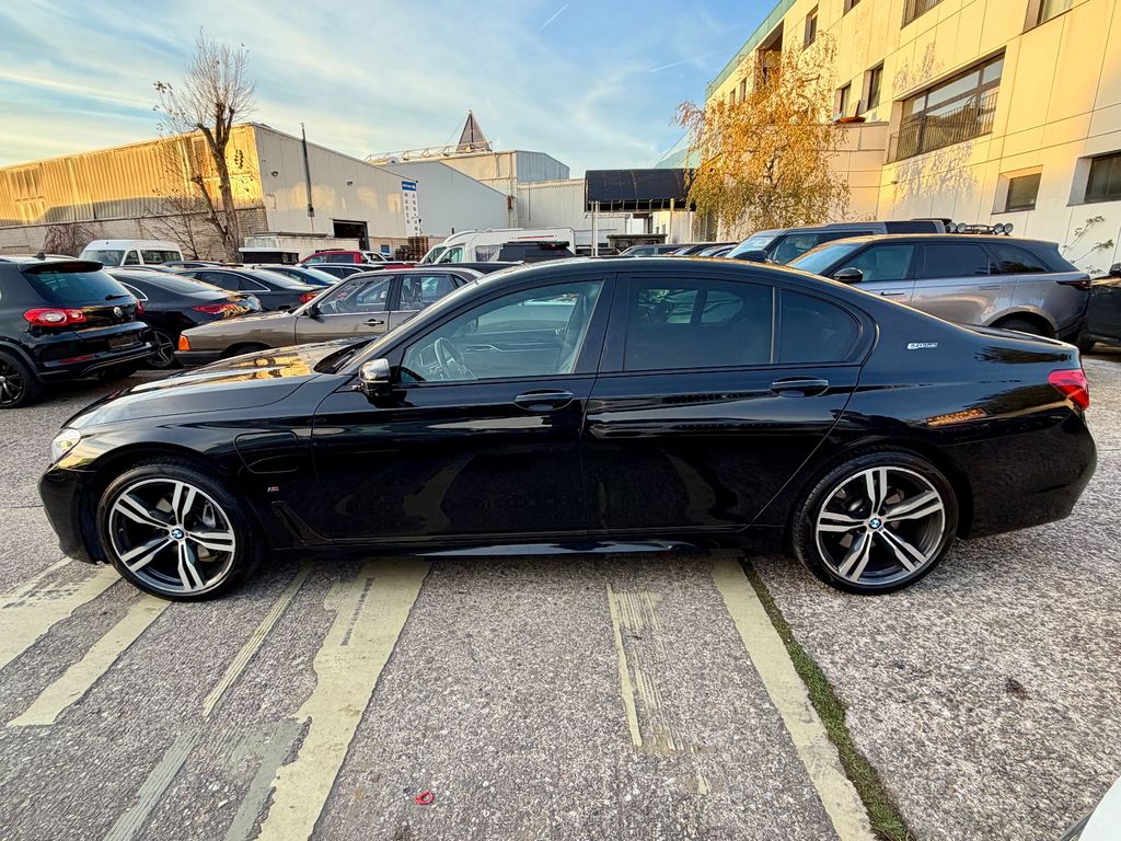 BMW 740 2017