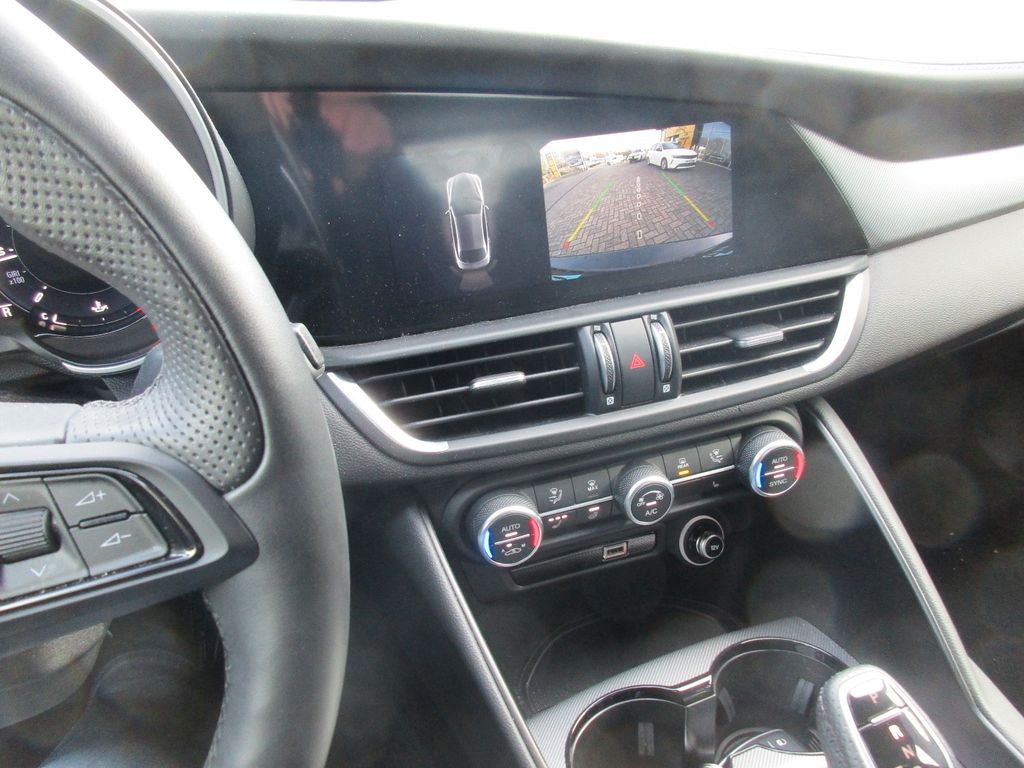 Alfa Romeo Giulia 2024