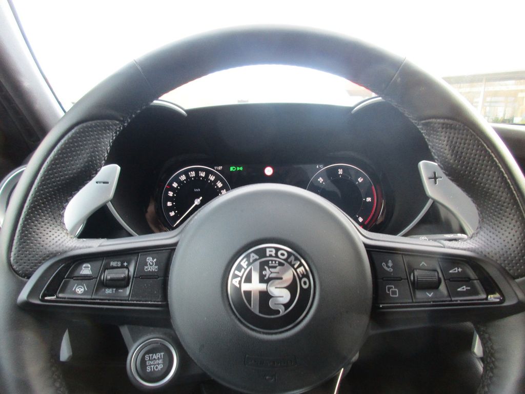 Alfa Romeo Giulia 2024