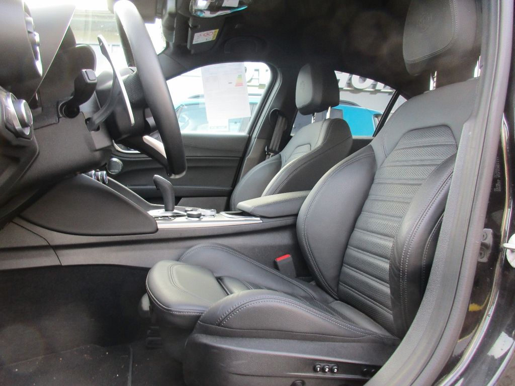 Alfa Romeo Giulia 2024