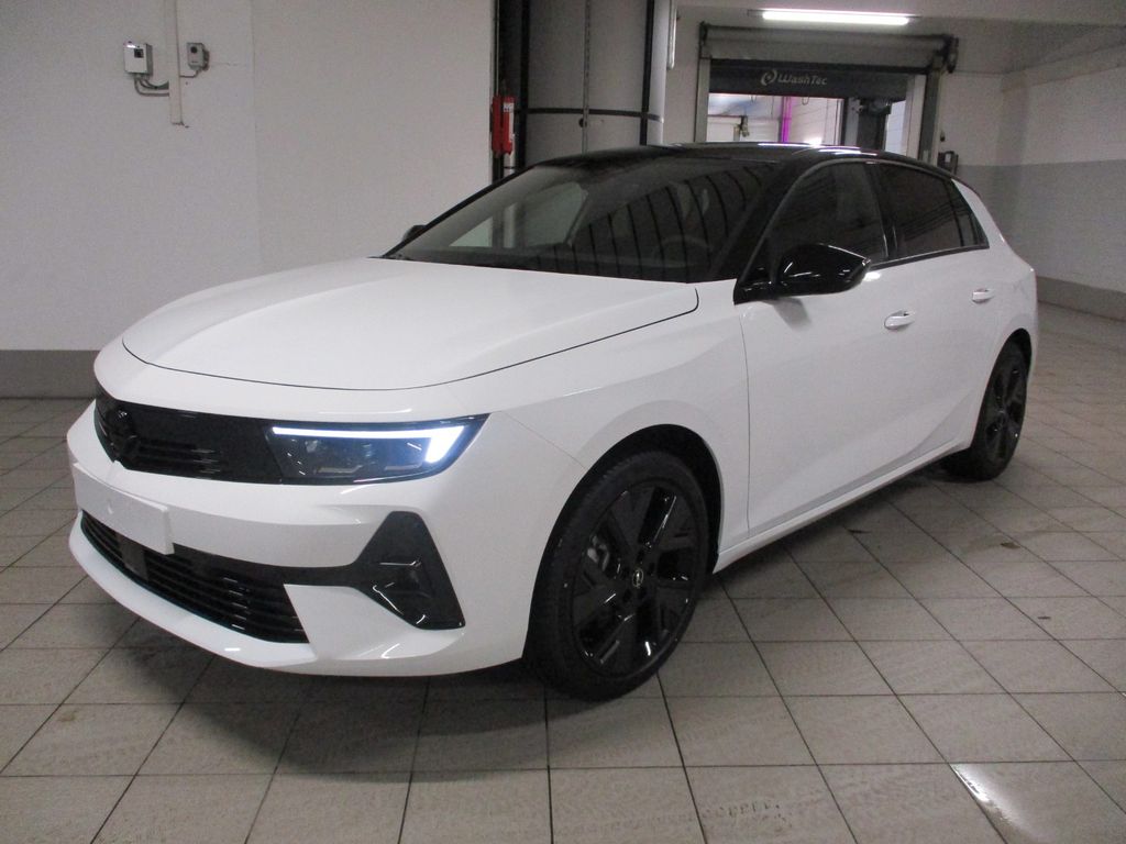 Opel Astra 2025