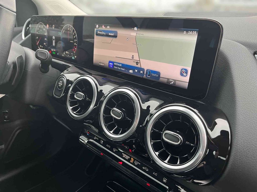 Mercedes-Benz B 250 2024