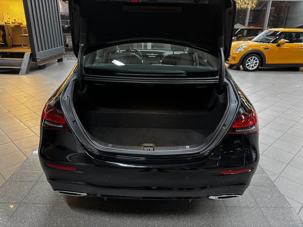 Mercedes-Benz E 300 2023