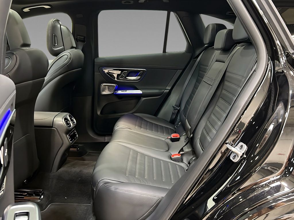 Mercedes-Benz GLC 300 2025