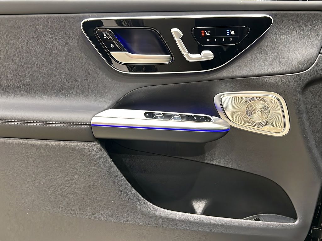 Mercedes-Benz GLC 300 2025