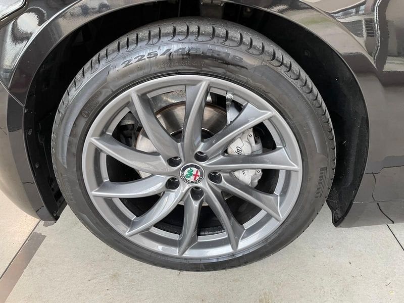 Alfa Romeo Giulia 2021