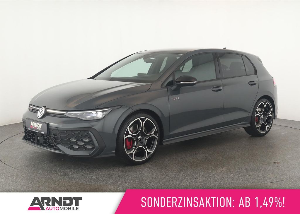 Volkswagen Golf 2025