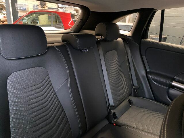 Mercedes-Benz GLA 250 2024