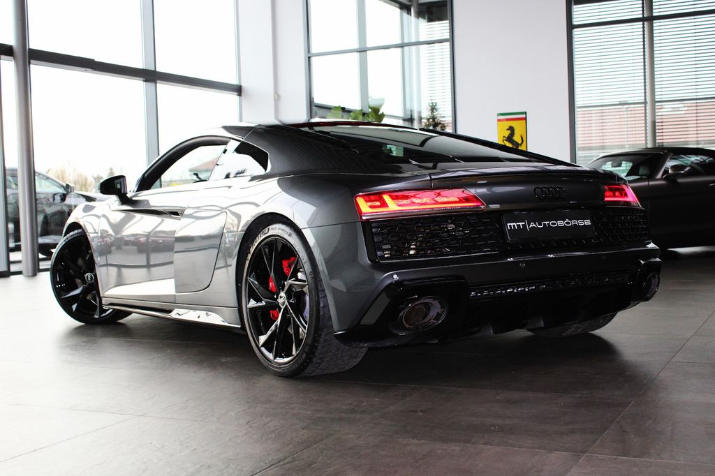 Audi R8 2021