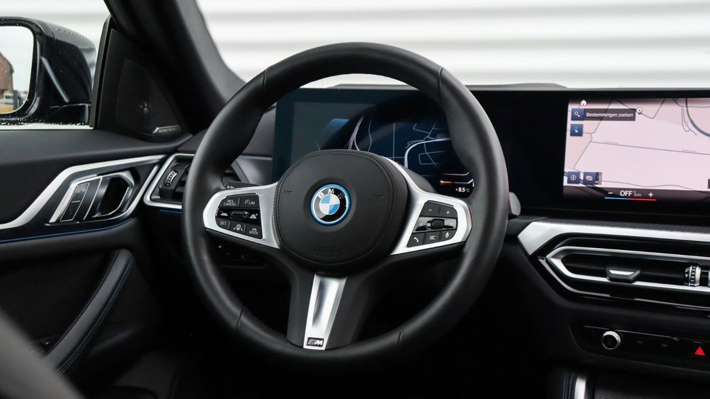 BMW i4 2023