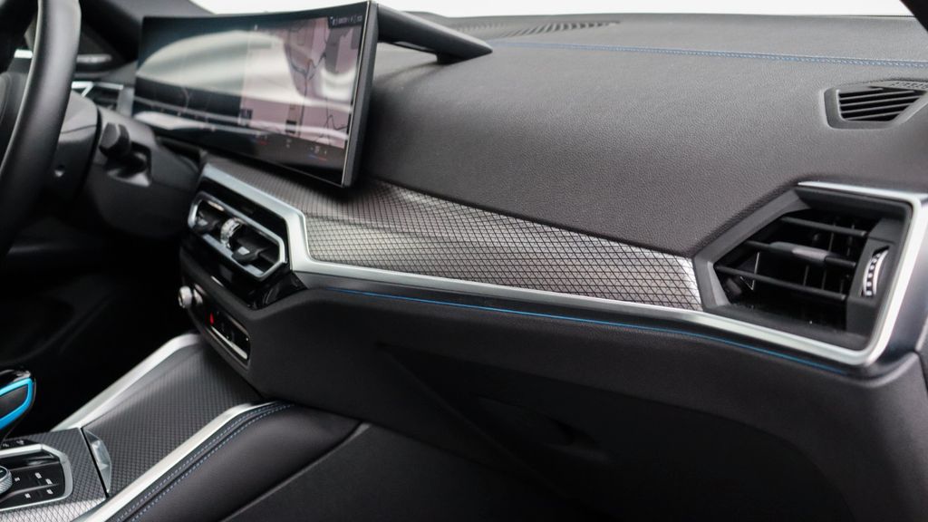 BMW i4 2023