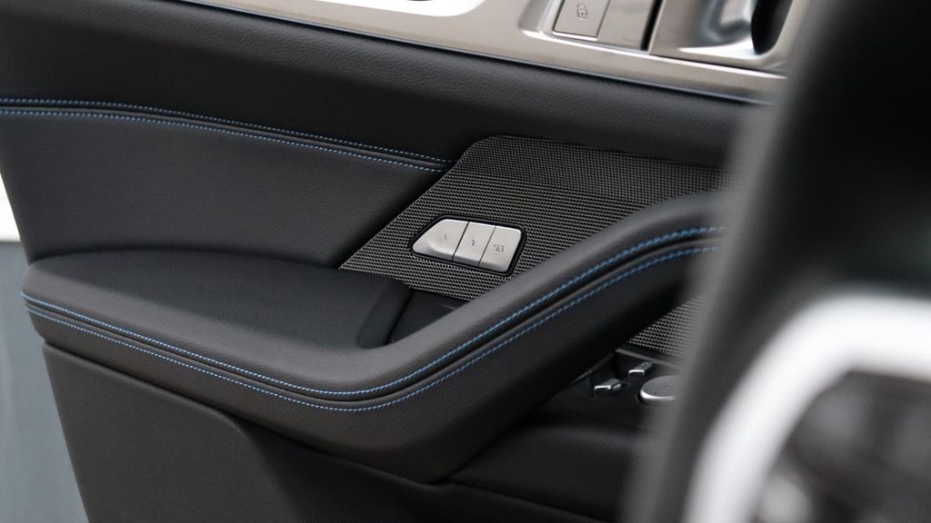 BMW i4 2023