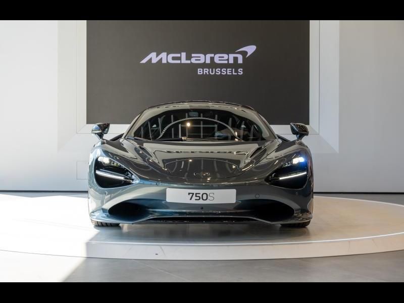 McLaren 750S 2024