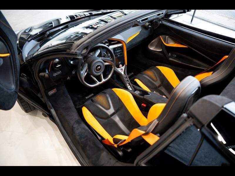 McLaren 750S 2023