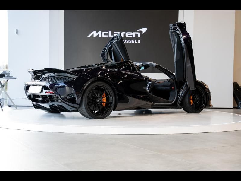 McLaren 750S 2023