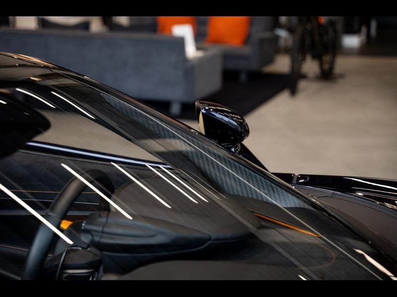 McLaren 750S 2023
