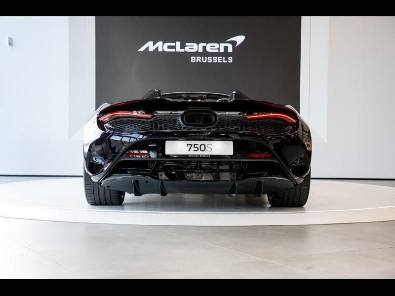McLaren 750S 2023