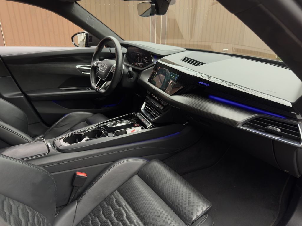 Audi RS e-tron GT 2021