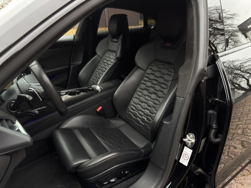 Audi RS e-tron GT 2021