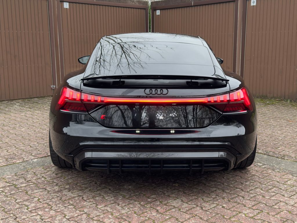 Audi RS e-tron GT 2021