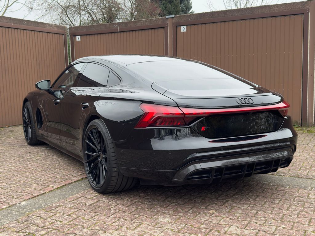 Audi RS e-tron GT 2021