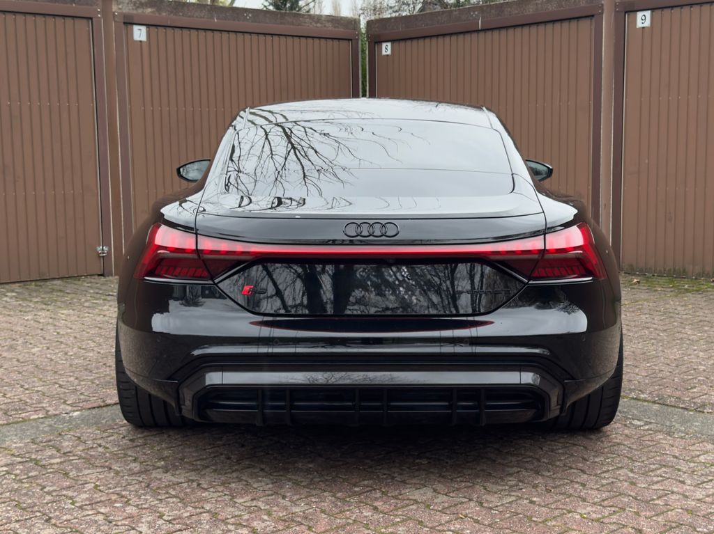 Audi RS e-tron GT 2021