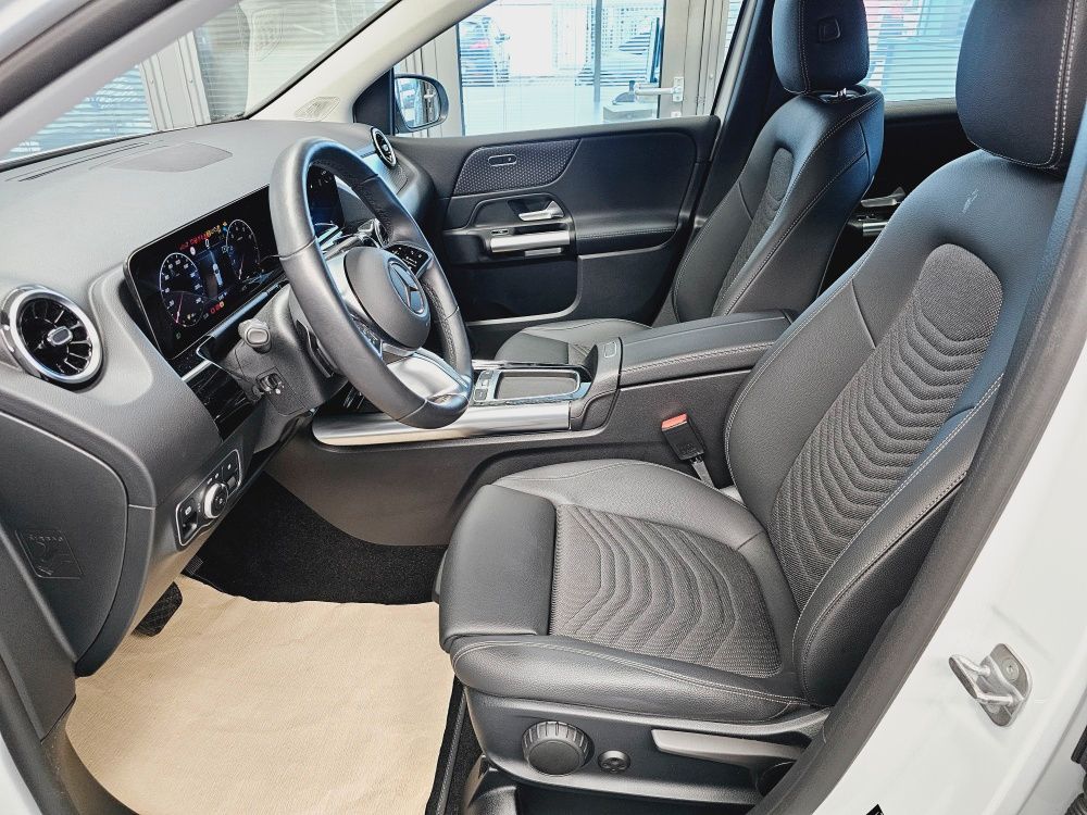 Mercedes-Benz B 200 2023