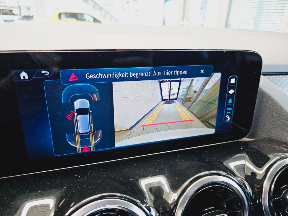 Mercedes-Benz B 200 2023